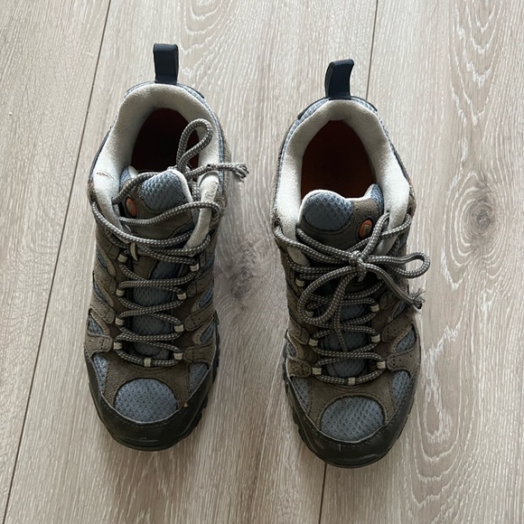 Merrell Women's Moab 2 Vent Suede and Mesh Hiking Shoes - Picture 4 of 12